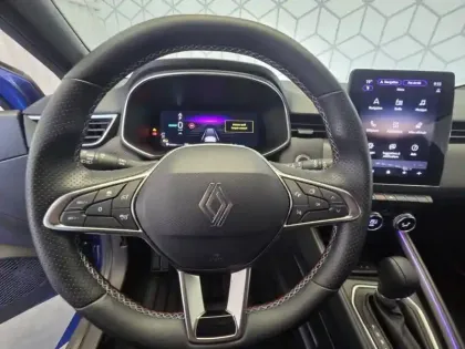 Photo 35 Renault Clio  E-Tech full hybrid 145 GSR2