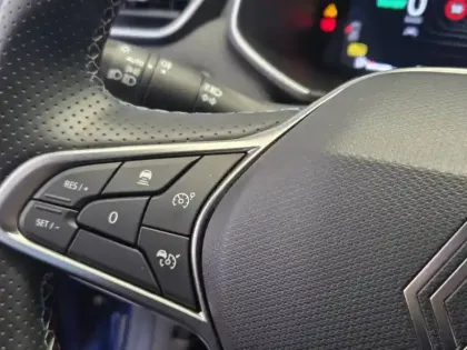 Photo 36 Renault Clio  E-Tech full hybrid 145 GSR2