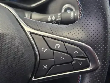 Photo 37 Renault Clio  E-Tech full hybrid 145 GSR2