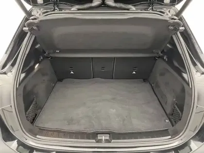 Photo 13 Mercedes GLA  200 d 8G-DCT