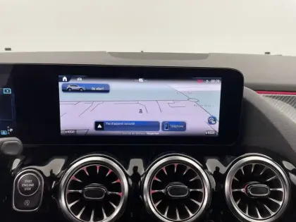 Photo 20 Mercedes GLA  200 d 8G-DCT