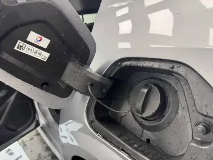 Photo 14 Peugeot 208  Hybrid 110 e-DCS6