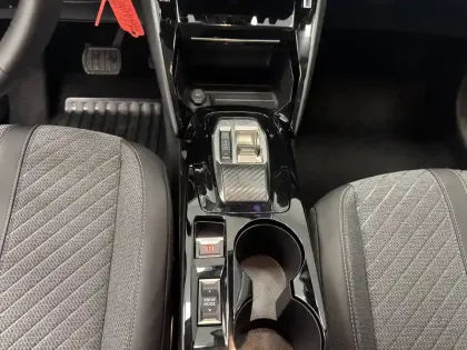 Photo 5 Peugeot 208  Hybrid 110 e-DCS6