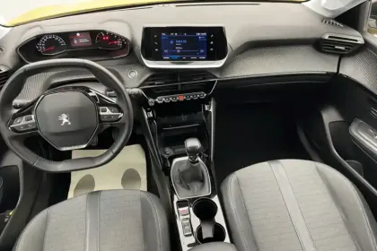 Photo 27 Peugeot 208  PureTech 100 S&S BVM6