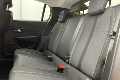 Photo 32 Peugeot 208  PureTech 100 S&S BVM6