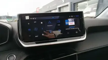 Photo 23 Peugeot 208  Electrique 50 kWh 136ch