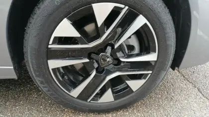 Photo 14 Peugeot 208  Electrique 50 kWh 136ch