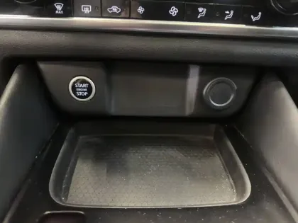 Photo 123 Nissan Qashqai  Mild Hybrid 158 ch Xtronic