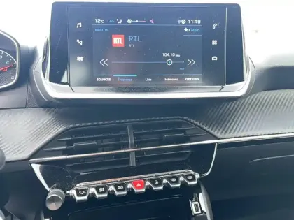 Photo 33 Peugeot 208  PURETECH 75 S&S BVM5