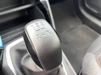 Photo 32 Peugeot 208  PURETECH 75 S&S BVM5