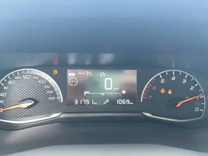 Photo 11 Peugeot 208  PURETECH 75 S&S BVM5