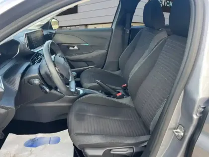 Photo 8 Peugeot 208  PureTech 100 S&S BVM6