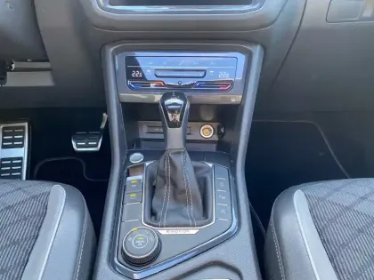 Photo 12 Volkswagen Tiguan  Allspace 2.0 TDI 200 DSG7 4Motion