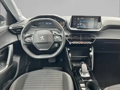Photo 7 Peugeot 2008  Electrique 136 ch