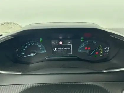 Photo 9 Peugeot 2008  Electrique 136 ch