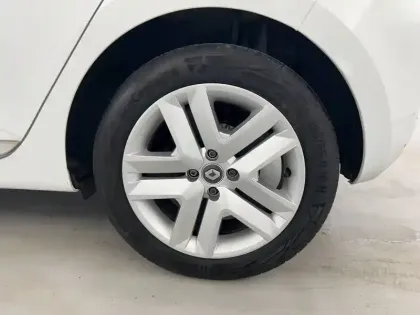 Photo 78 Renault Clio Gén. V (BJA) Ph1 Business 5