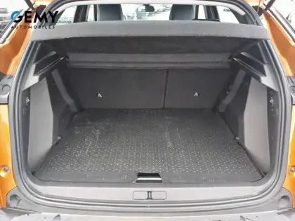 Photo 5 Peugeot 2008  BlueHDi 130 S&S EAT8