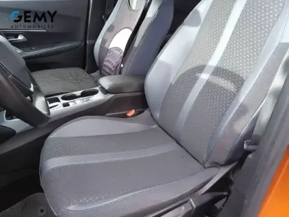 Photo 8 Peugeot 2008  BlueHDi 130 S&S EAT8