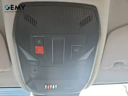 Photo 30 Peugeot 308  SW Hybrid 145 e-DCS6