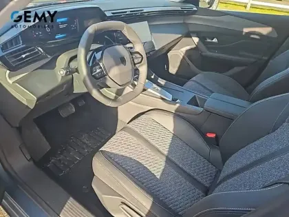 Photo 18 Peugeot 308  SW Hybrid 145 e-DCS6