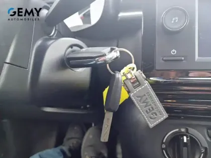 Photo 13 Citroën C3  PureTech 83 S&S BVM5