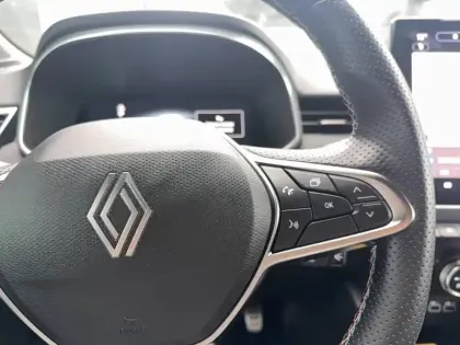 Photo 25 Renault Clio  E-Tech full hybrid 145 GSR2