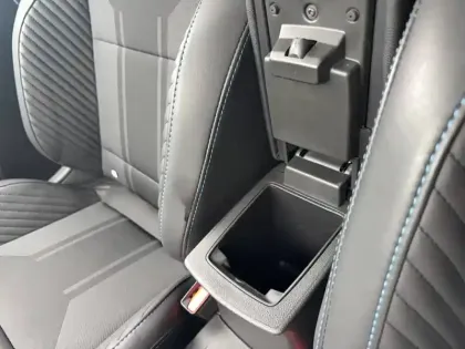 Photo 41 Renault Clio  E-Tech full hybrid 145 GSR2