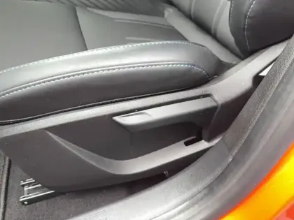 Photo 48 Renault Clio  E-Tech full hybrid 145 GSR2