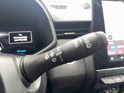 Photo 27 Renault Clio  E-Tech full hybrid 145 GSR2