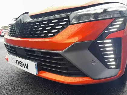 Photo 7 Renault Clio  E-Tech full hybrid 145 GSR2