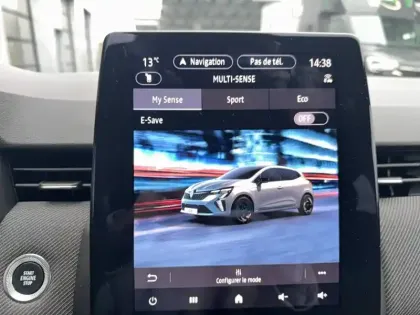 Photo 31 Renault Clio  E-Tech full hybrid 145 GSR2