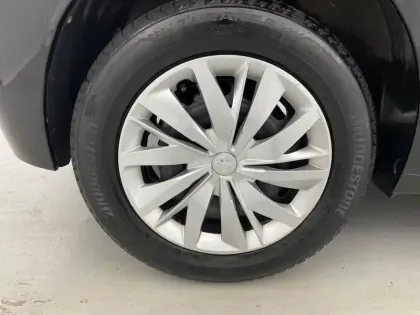 Photo 65 Peugeot 208  BlueHDi 100 S&S BVM6 2 PLACES