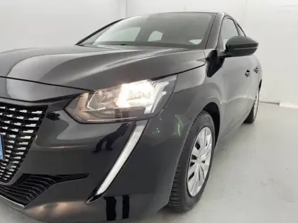 Photo 76 Peugeot 208  BlueHDi 100 S&S BVM6 2 PLACES