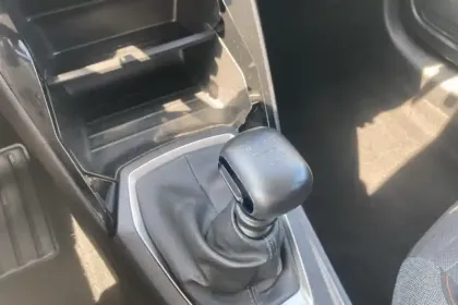 Photo 13 Peugeot 208  BlueHDi 100 S&S BVM6