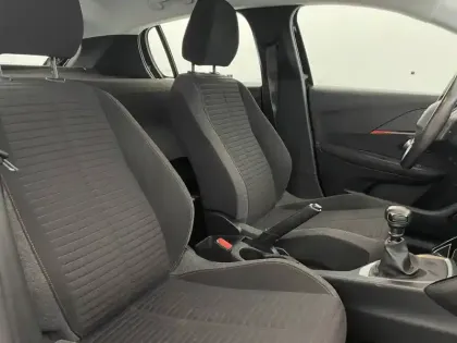 Photo 77 Peugeot 208  BlueHDi 100 S&S BVM6 2 PLACES