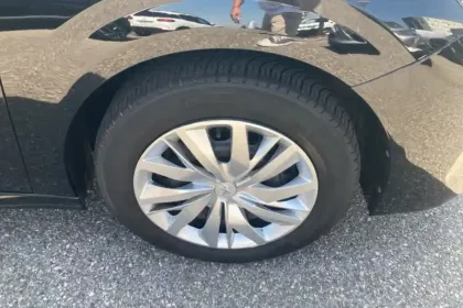 Photo 14 Peugeot 208  BlueHDi 100 S&S BVM6