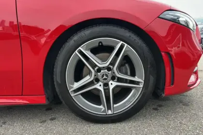 Photo 28 Mercedes Classe A  180 d 7G-DCT