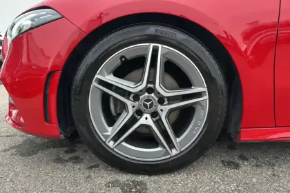 Photo 25 Mercedes Classe A  180 d 7G-DCT