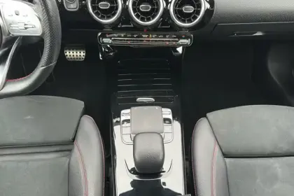 Photo 77 Mercedes Classe A  180 d 7G-DCT