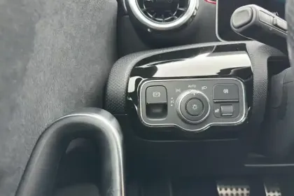 Photo 81 Mercedes Classe A  180 d 7G-DCT