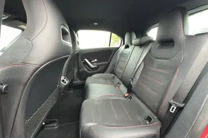 Photo 9 Mercedes Classe A  180 d 7G-DCT