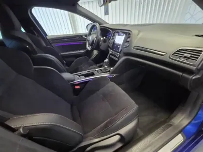 Photo 9 Renault Megane Mégane IV Berline E-TECH Plug-In Hybride 160