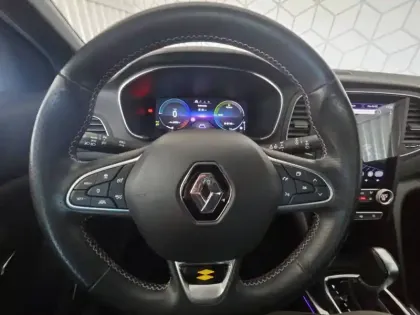 Photo 72 Renault Megane Mégane IV Berline E-TECH Plug-In Hybride 160