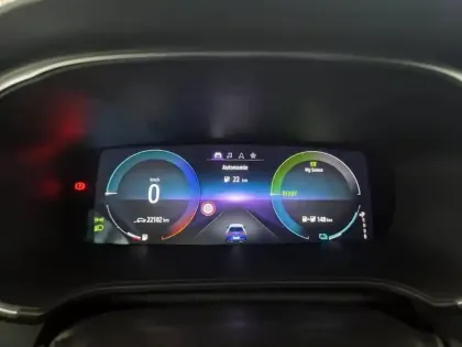 Photo 120 Renault Megane Mégane IV Berline E-TECH Plug-In Hybride 160