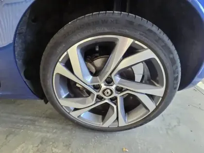 Photo 91 Renault Megane Mégane IV Berline E-TECH Plug-In Hybride 160