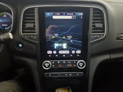 Photo 119 Renault Megane Mégane IV Berline E-TECH Plug-In Hybride 160