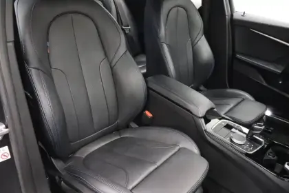 Photo 34 BMW Serie 1 118d 150 ch