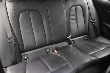 Photo 35 BMW Serie 1 118d 150 ch