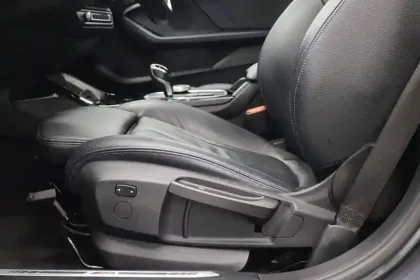 Photo 15 BMW Serie 1 118d 150 ch