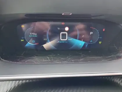 Photo 9 Peugeot 2008  PureTech 130 S&S EAT8